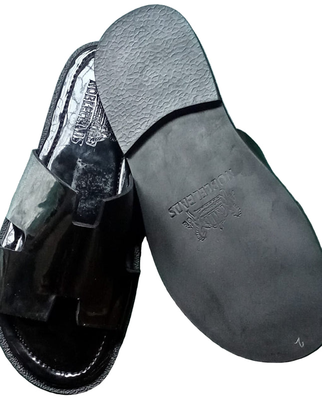 GUYS PATENT LEATHER SLIDES