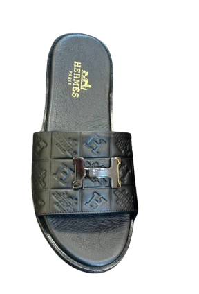 SMART GUYS PURE LEATHER DESIGNERS SLIPPERS.