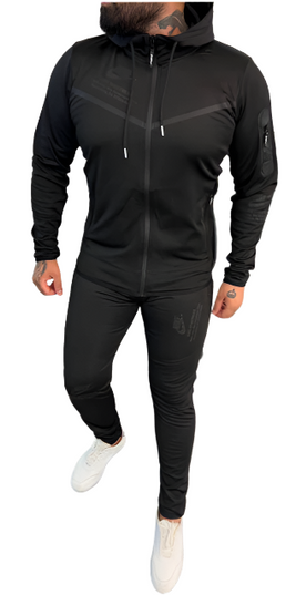 FABULOUSLY MADE NEW SEASON´S GUYS HOODED ACTIVEWEAR SUITS.