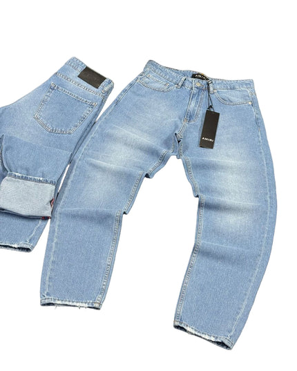 Men's Relaxed Fit Jeans in Light Wash