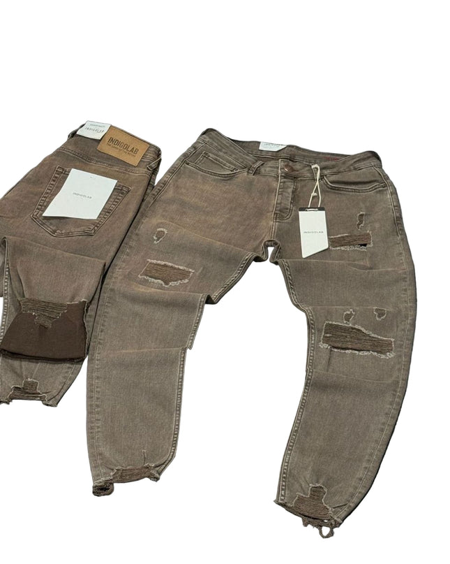Men's Heavily Distressed Jeans in Brown