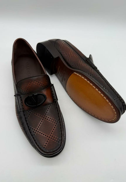 MEN'S PERFORATED V-LOGO LOAFERS