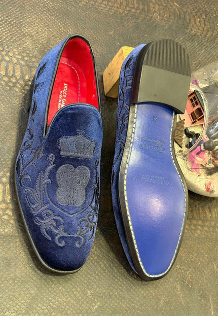 MEN'S CROWN DESIGNED EMBROIDERED LOAFERS