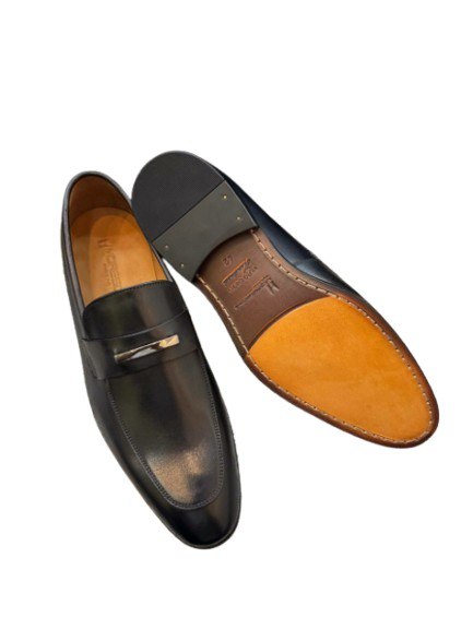 Men's Plain Toe Formal Loafer in Black